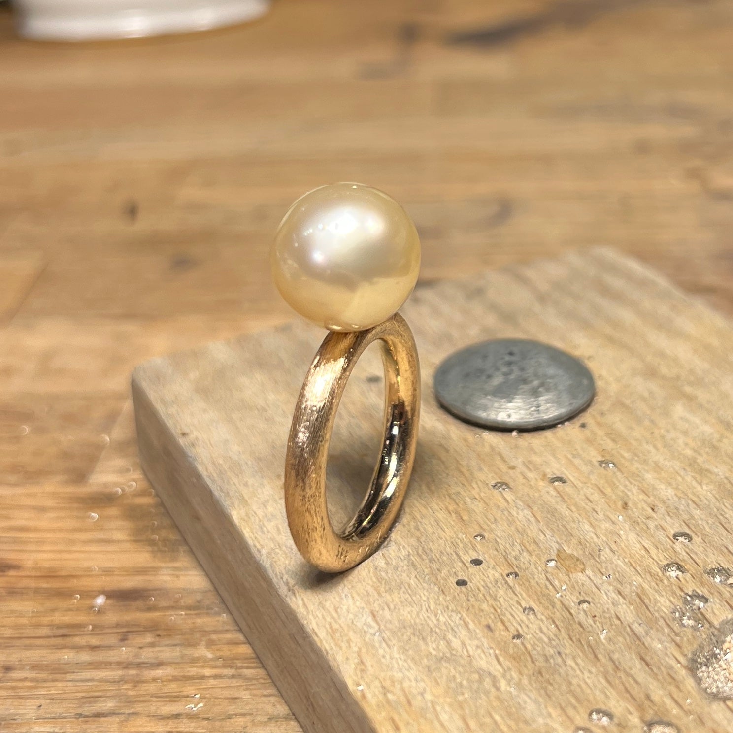 RING R4208