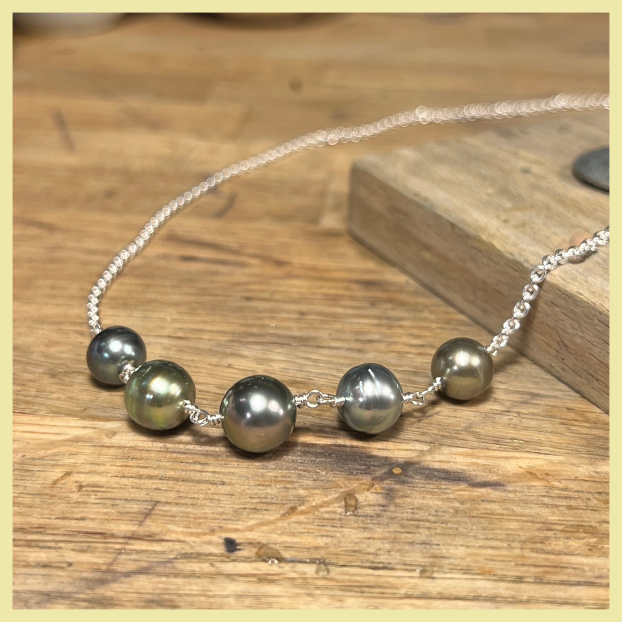 COLLIER C1261