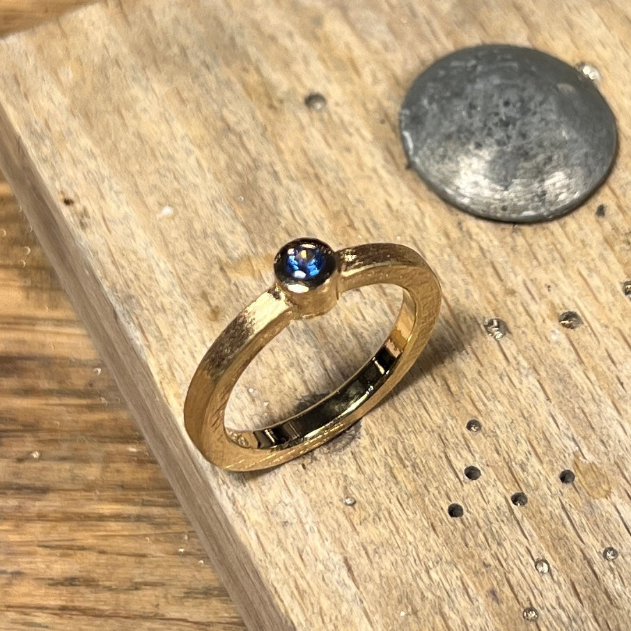 RING R4204