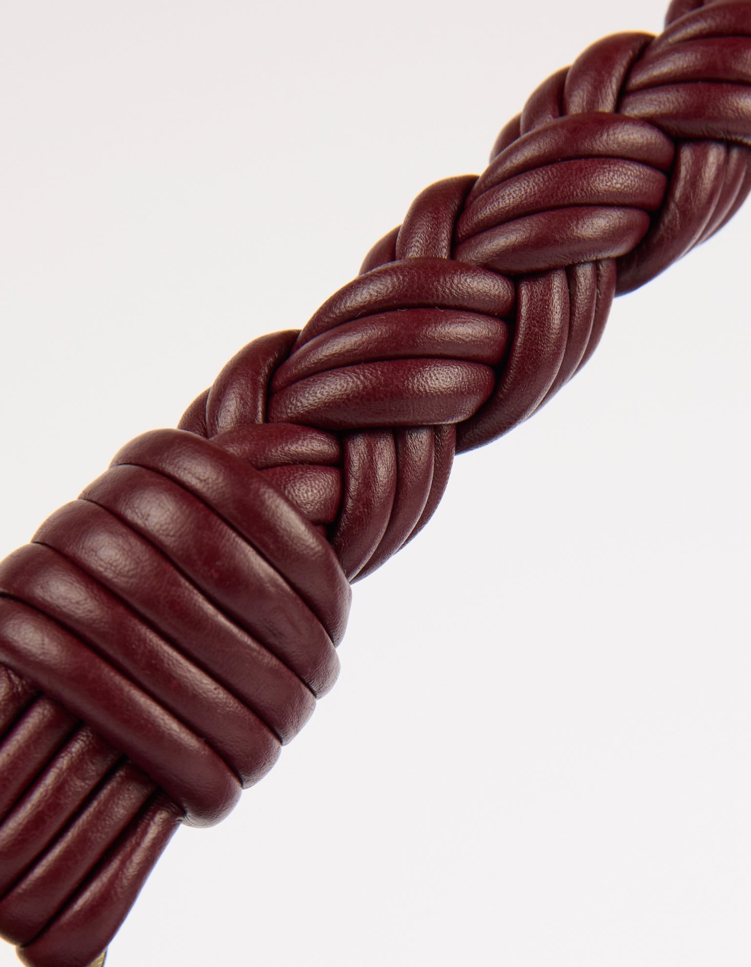Leo Twisted Handle - Dark Cherry