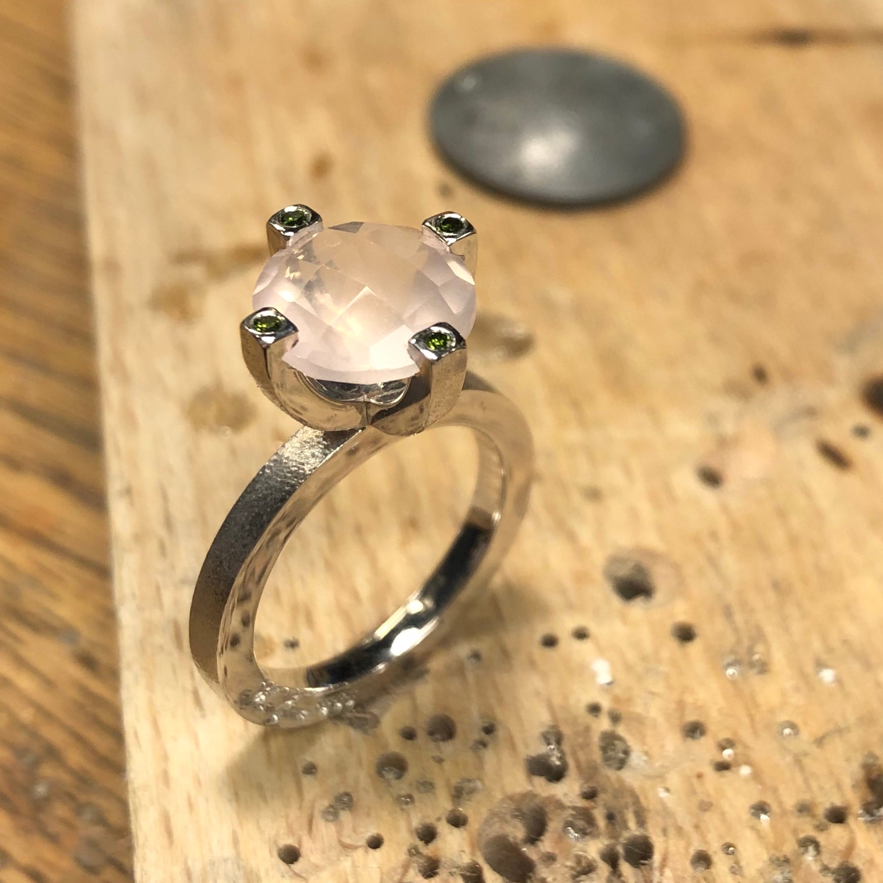 RING R6105