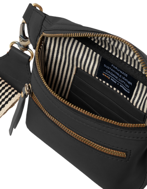 Beck's Bumbag - Black Apple Leather -vegansk