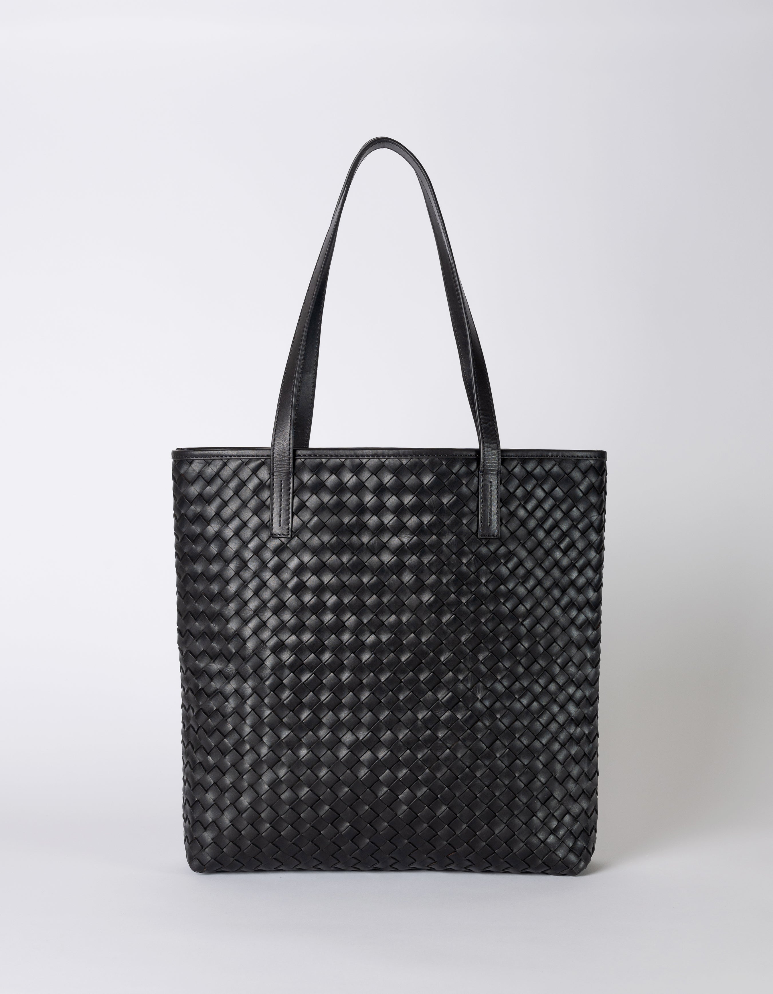 Georgia - Black Woven Classic Leather