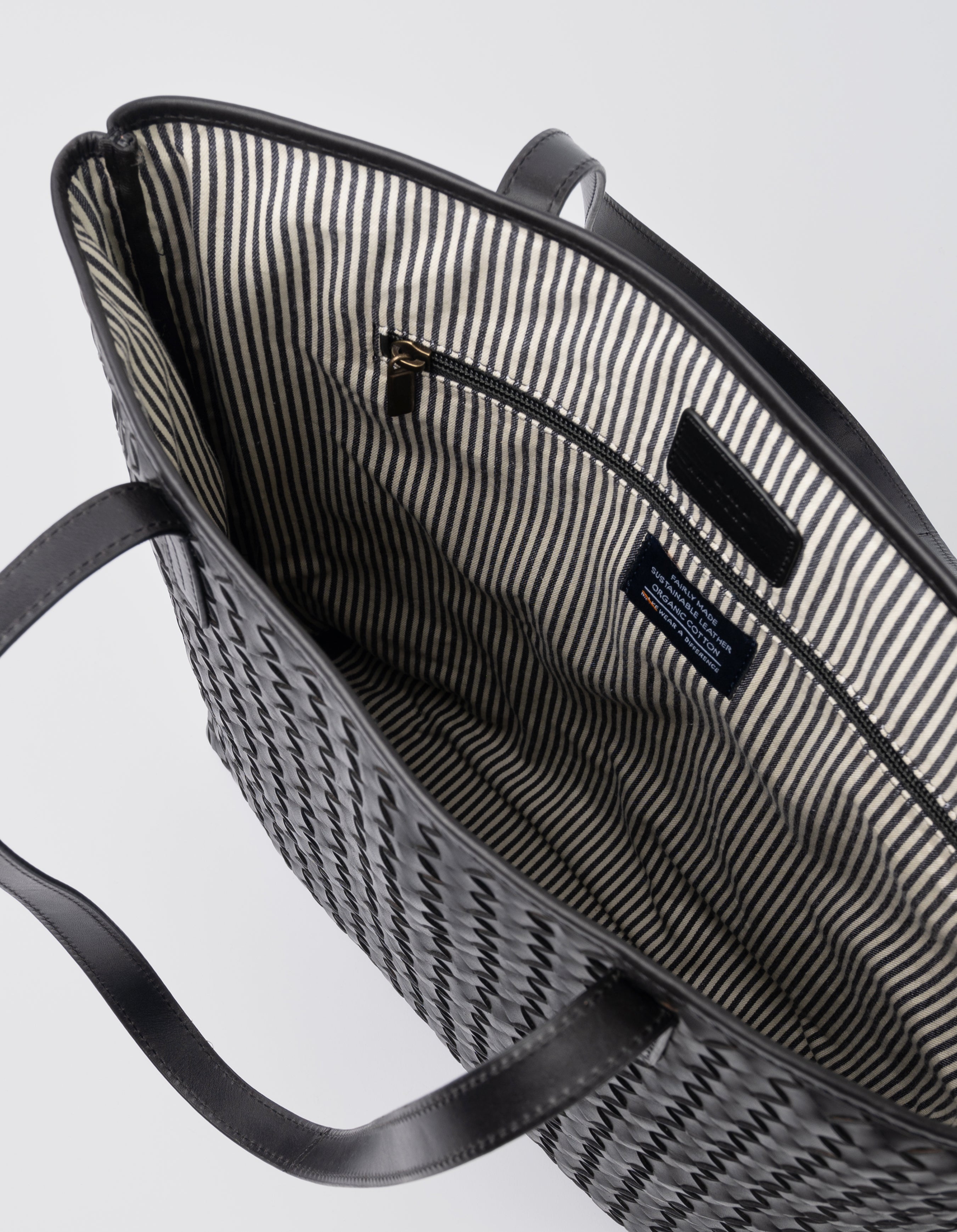 Georgia - Black Woven Classic Leather